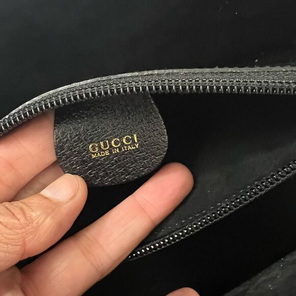 Gucci Women's Black Leather Tote Bag with Pouch Front Detail w Gucci logo Authen - Picture 6 of 12